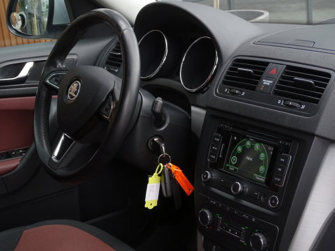 Škoda Yeti 1.4 TSI 123PK Elegance DSG / RNS / luxe pakket