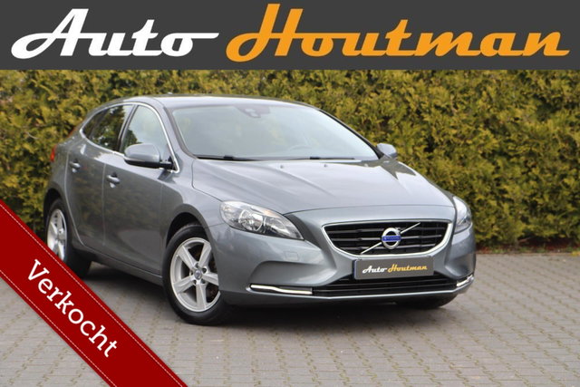 Volvo V40 - 1.6 D2 Momentum 🚗1e eigenaar 👤 | Dealer onderhouden ✔️ | Navi 🧭 | Cruise 🚗 | ECC ❄️ | Volvo veiligheid 🔒📸 | Dubbele uitlaten