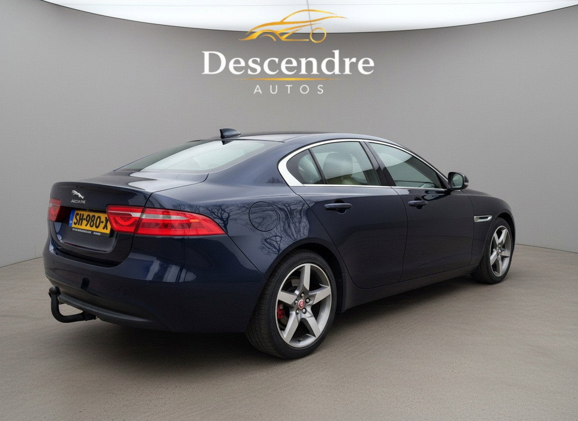 Jaguar XE