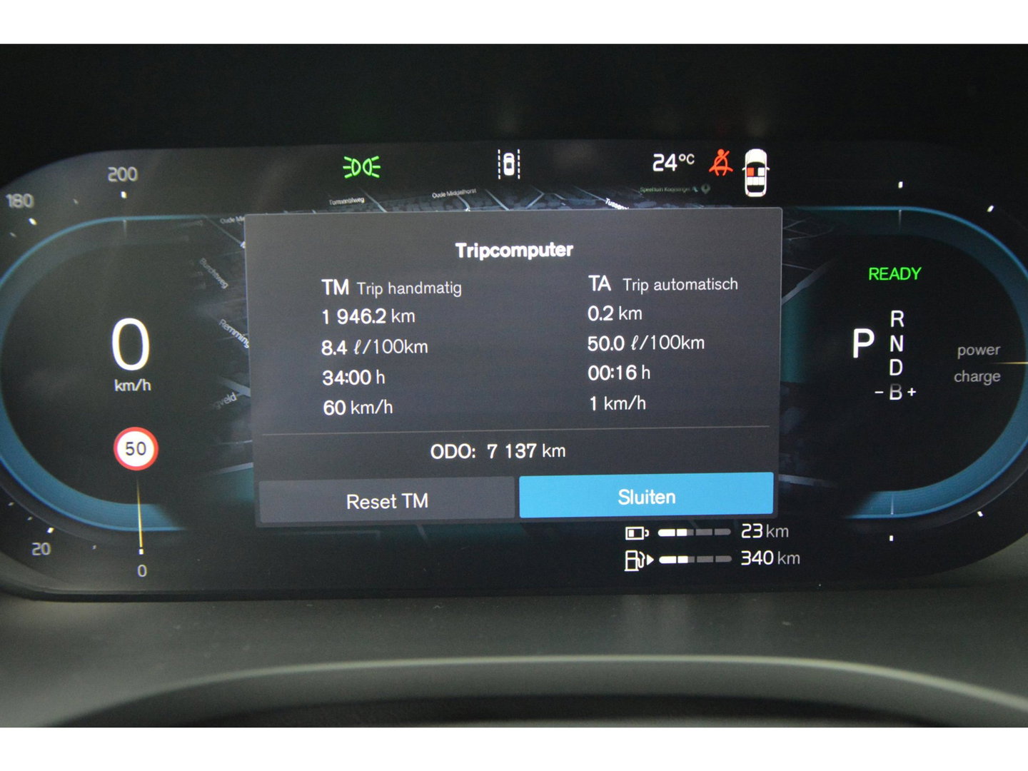 Volvo XC60 Hybride AWD Plus Black Edition | Luchtvering | Bowers & Wilkins | Panoramadak | 360° Camera | Stoel + Stuur Verwarmd |