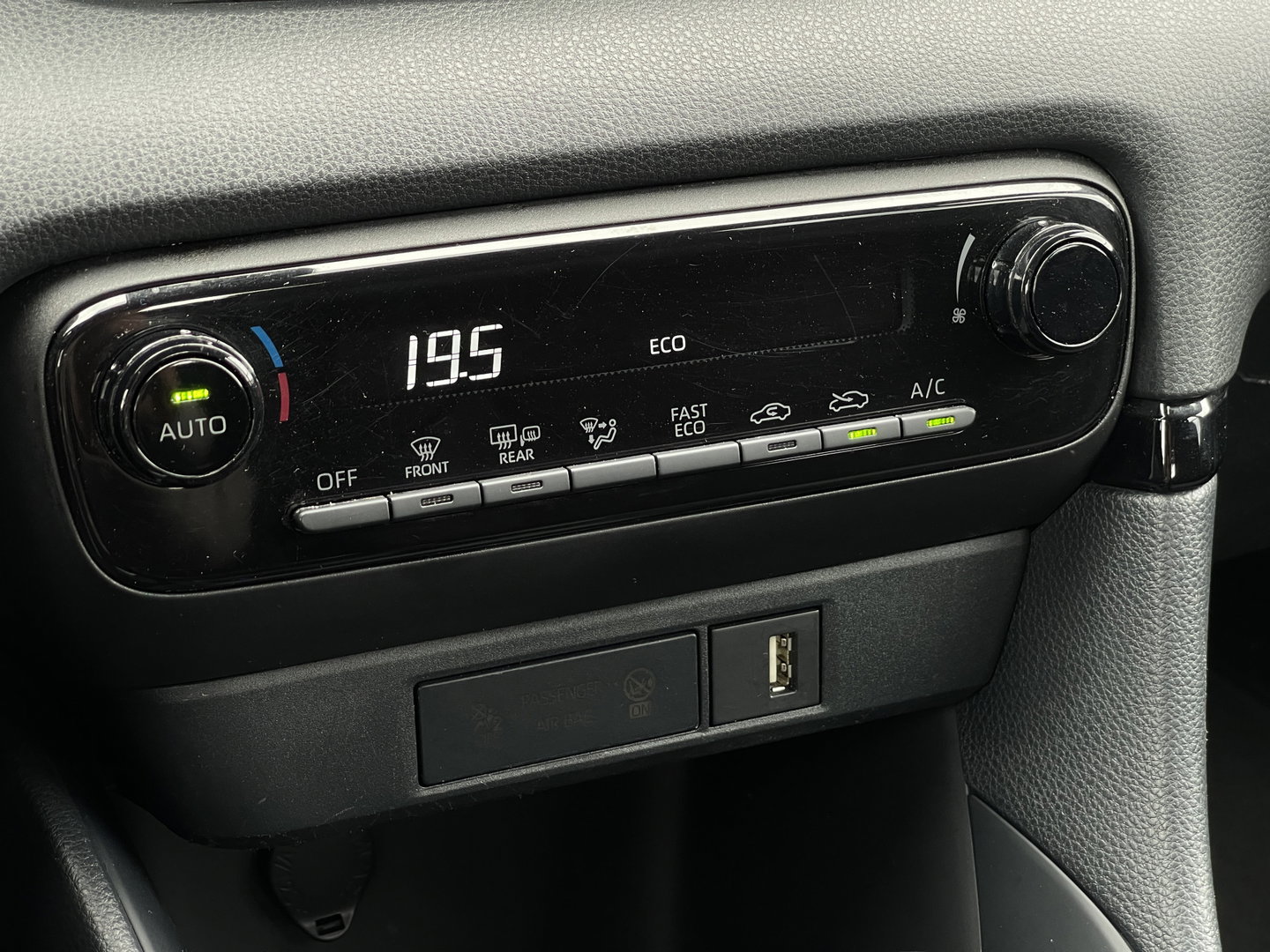 Mazda 2 Hybrid 1.5 Pure | Automaat | Lane Assist | DAB | Bluetooth | Aircondtioning | Cruise Control |