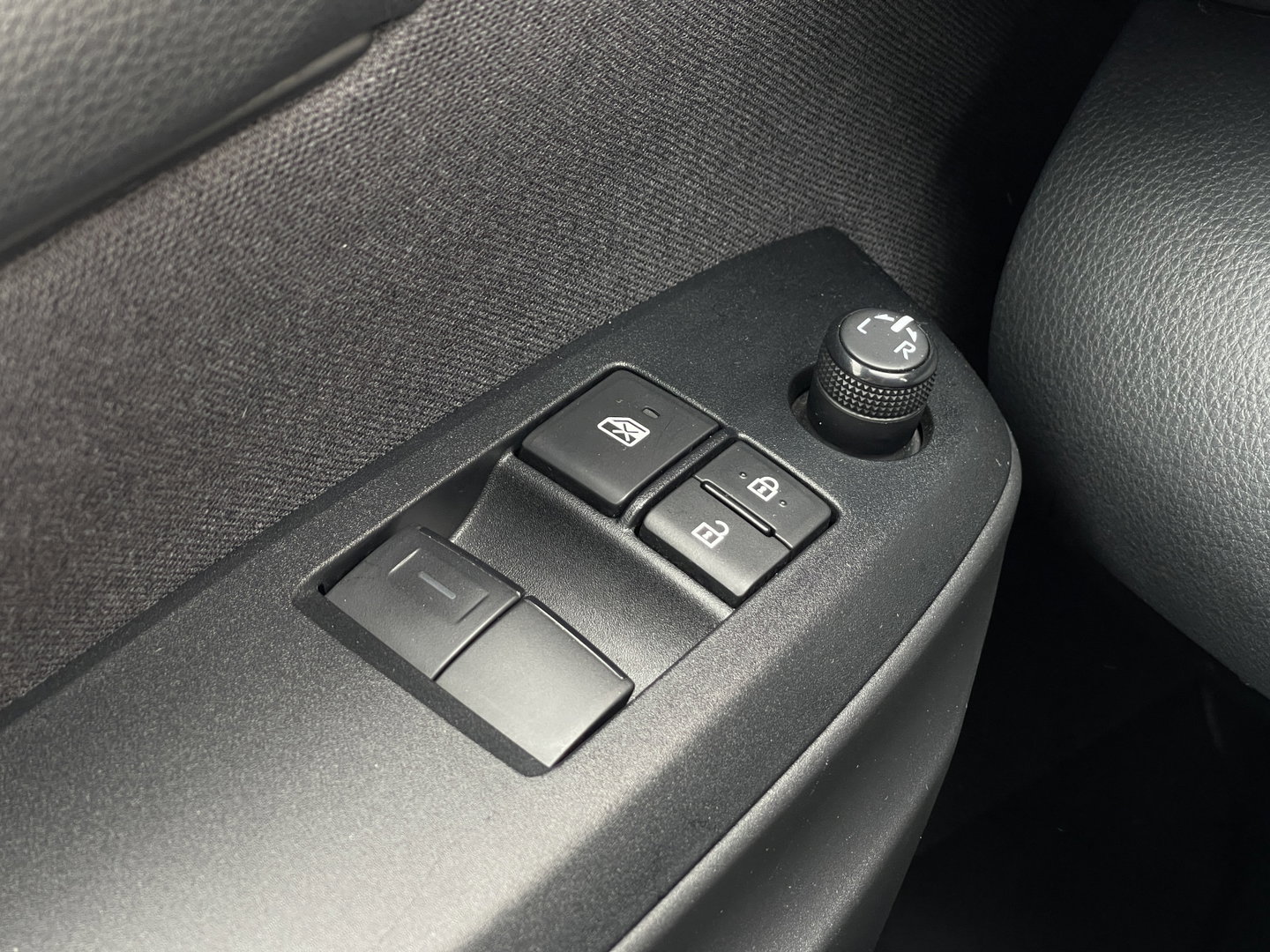 Mazda 2 Hybrid 1.5 Pure | Automaat | Lane Assist | DAB | Bluetooth | Aircondtioning | Cruise Control |