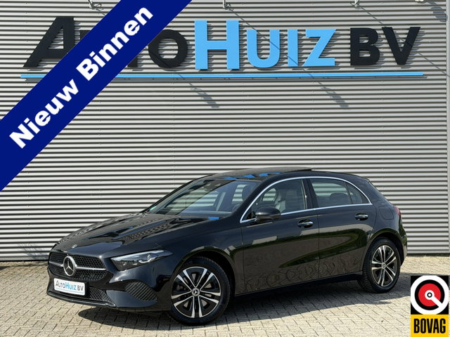 Mercedes-Benz A-Klasse - 250 e Luxury Line Panoramadak Trekhaak Stuurwielverwarming Carplay ACC 360 gr Camera