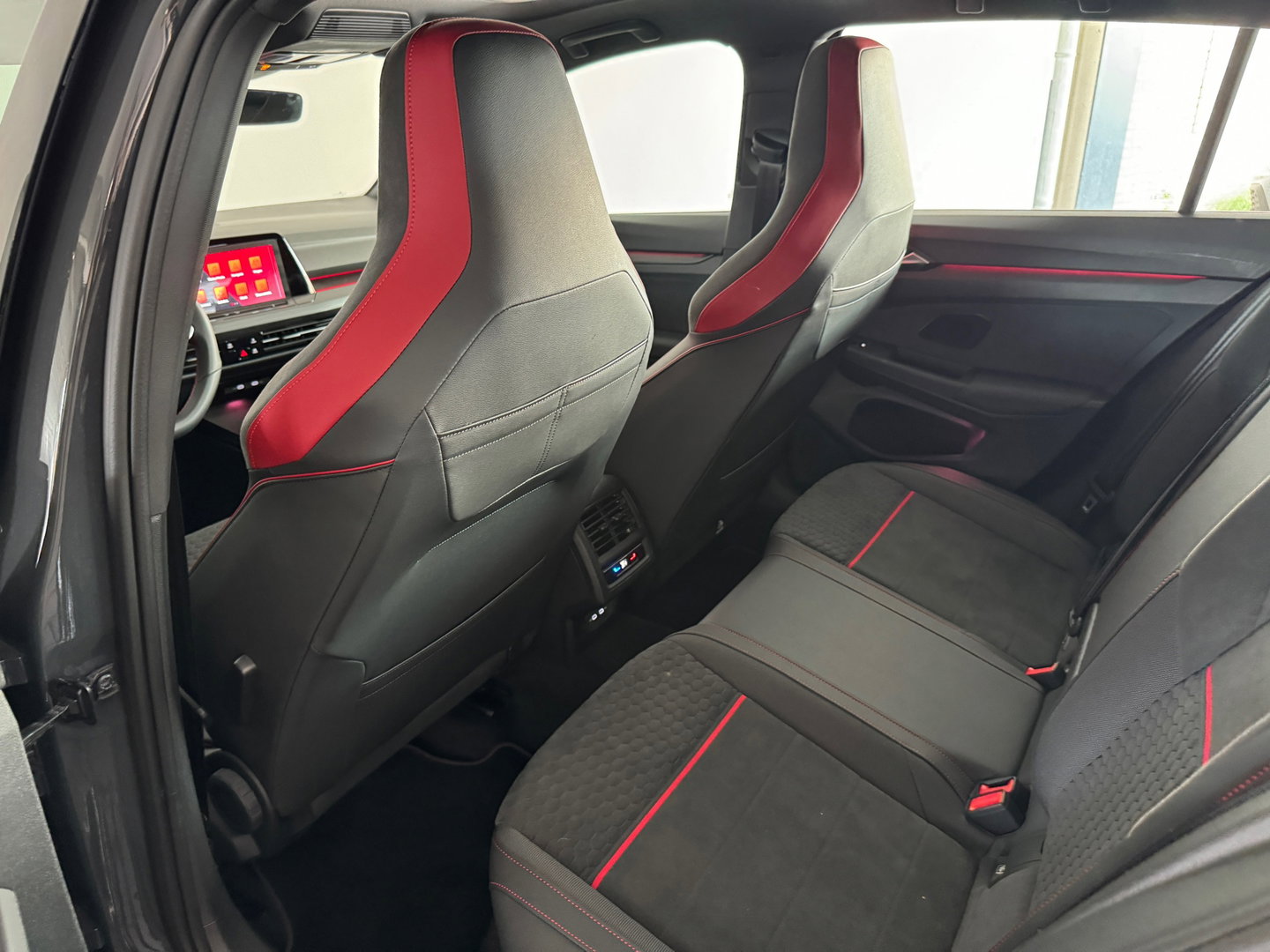 Volkswagen Golf 2.0 TSI GTI Clubsport Pano|H/K|IQ|Camera