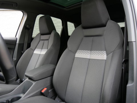 Audi Q4 e-tron 40 LAUNCH ED. ADVANCED PLUS/ PANORAMADAK/ TREKHAAK / ELEKT. STOELEN/ ADAPTIVE CRUISE