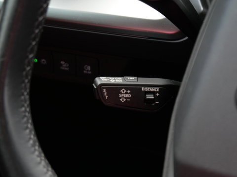 Audi Q4 e-tron 40 LAUNCH ED. ADVANCED PLUS/ PANORAMADAK/ TREKHAAK / ELEKT. STOELEN/ ADAPTIVE CRUISE