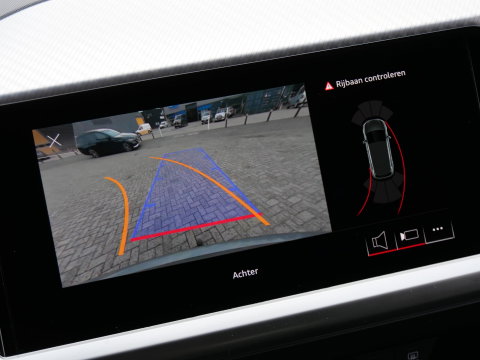 Audi Q4 e-tron 40 LAUNCH ED. ADVANCED PLUS/ PANORAMADAK/ TREKHAAK / ELEKT. STOELEN/ ADAPTIVE CRUISE
