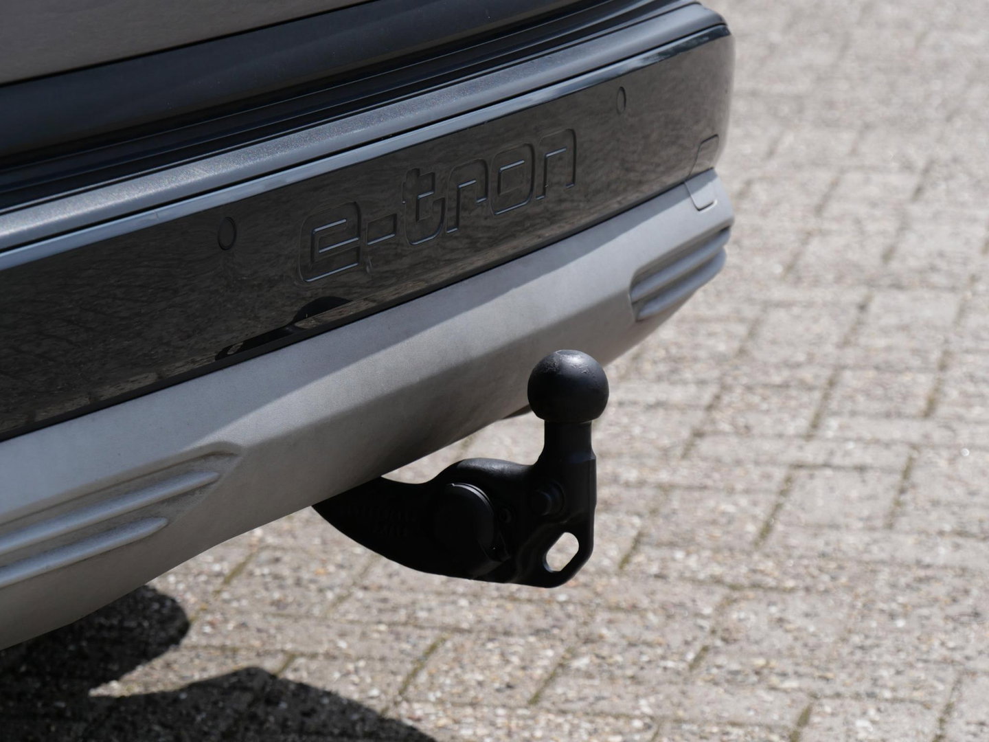 Audi Q4 e-tron 40 LAUNCH ED. ADVANCED PLUS/ PANORAMADAK/ TREKHAAK / ELEKT. STOELEN/ ADAPTIVE CRUISE