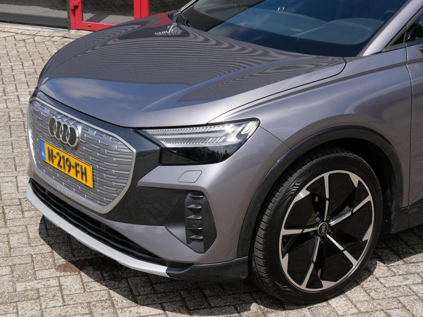 Audi Q4 e-tron 40 LAUNCH ED. ADVANCED PLUS/ PANORAMADAK/ TREKHAAK / ELEKT. STOELEN/ ADAPTIVE CRUISE