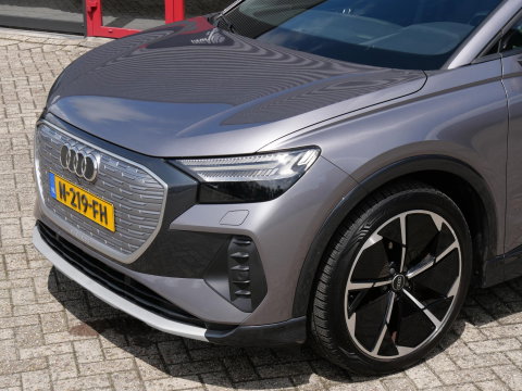 Audi Q4 e-tron 40 LAUNCH ED. ADVANCED PLUS/ PANORAMADAK/ TREKHAAK / ELEKT. STOELEN/ ADAPTIVE CRUISE