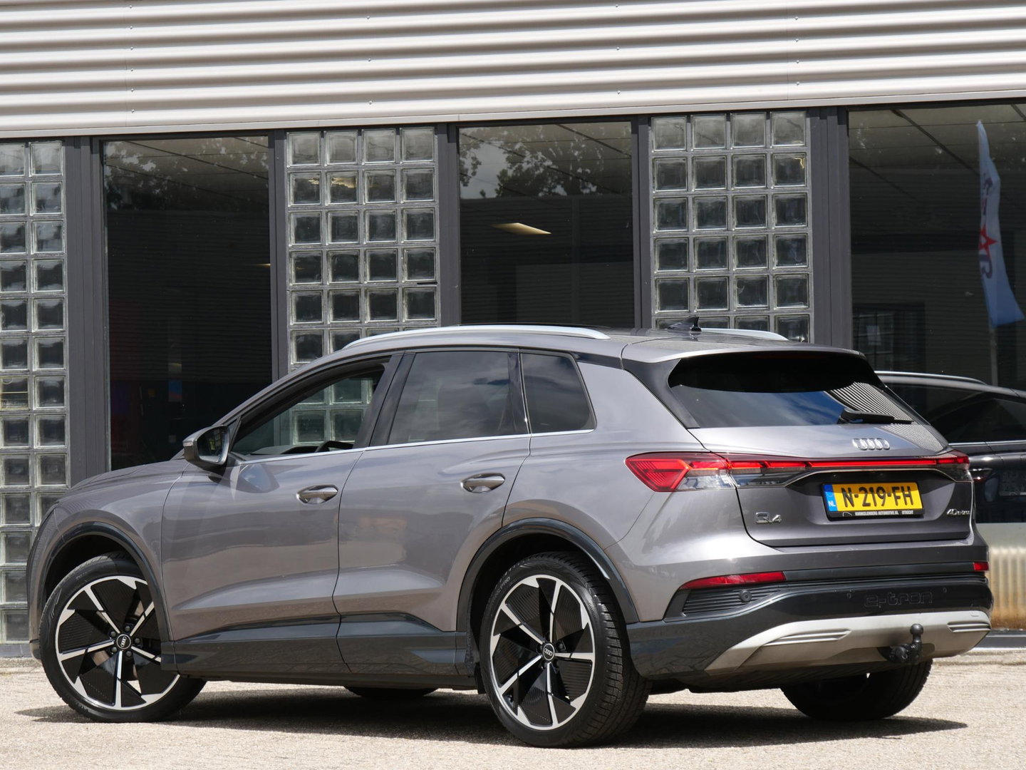 Audi Q4 e-tron 40 LAUNCH ED. ADVANCED PLUS/ PANORAMADAK/ TREKHAAK / ELEKT. STOELEN/ ADAPTIVE CRUISE