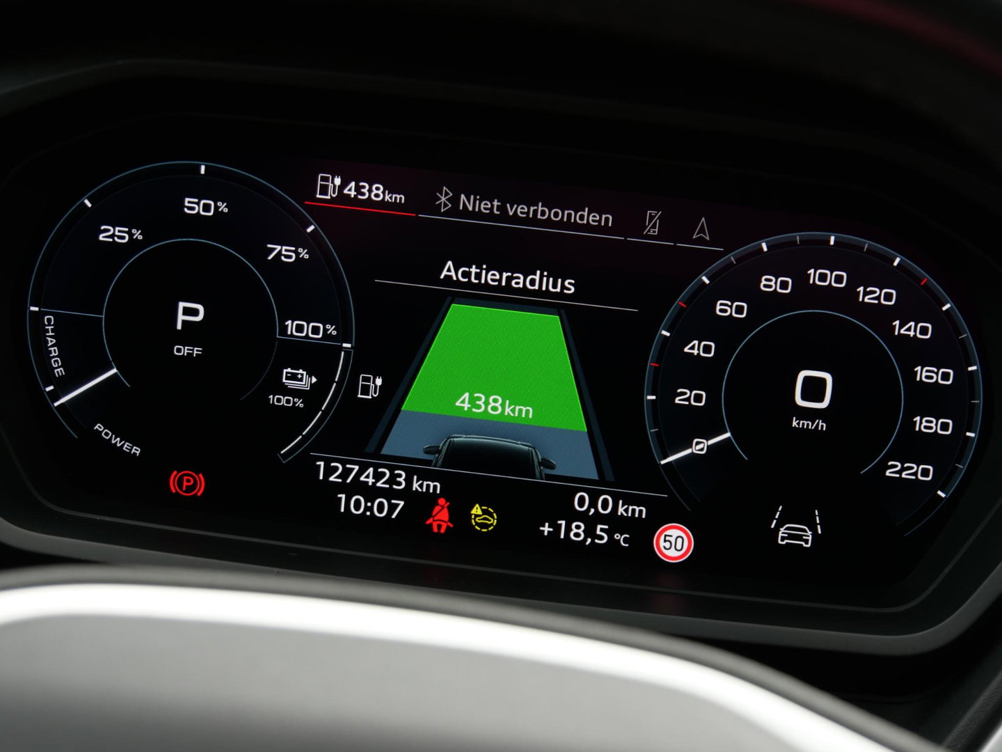 Audi Q4 e-tron 40 LAUNCH ED. ADVANCED PLUS/ PANORAMADAK/ TREKHAAK / ELEKT. STOELEN/ ADAPTIVE CRUISE