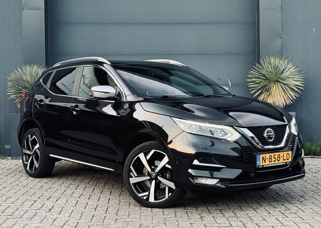 Nissan QASHQAI - 1.3 DIG-T Tekna + Pano/Navi/Camera/AppleCarPlay