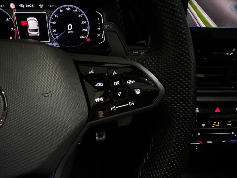Volkswagen T-Roc 2.0 TSI 4Motion R Pano|Memory|Akrapovic|Keyless