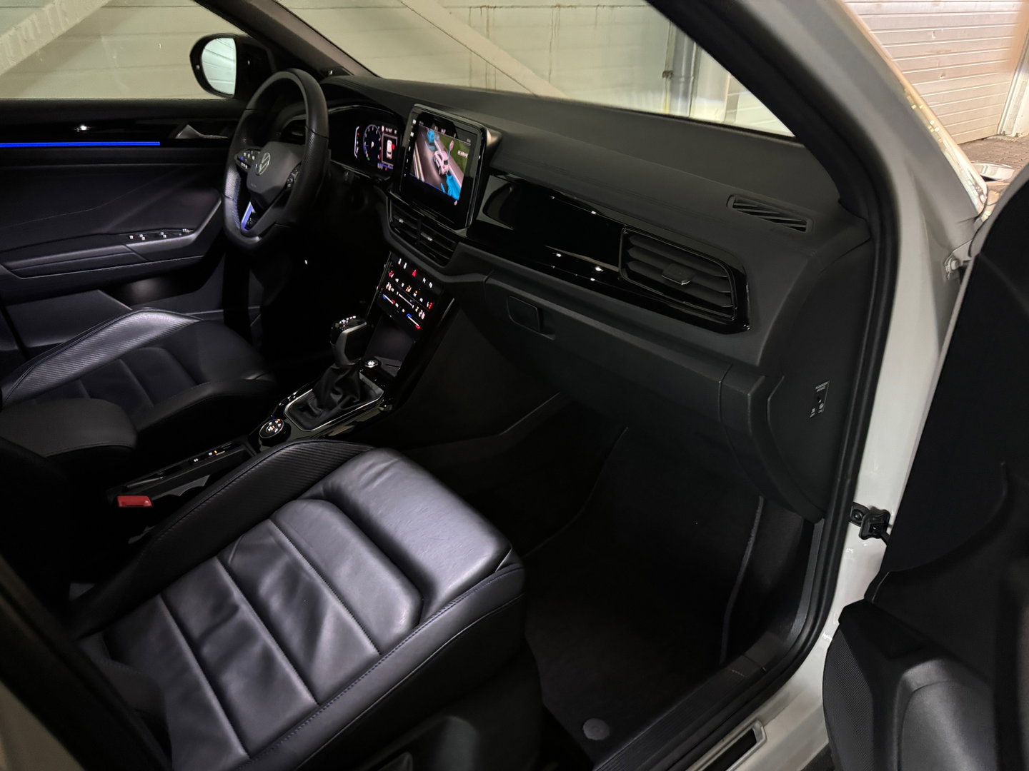 Volkswagen T-Roc 2.0 TSI 4Motion R Pano|Memory|Akrapovic|Keyless