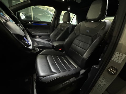 Volkswagen T-Roc 2.0 TSI 4Motion R Pano|Memory|Akrapovic|Keyless