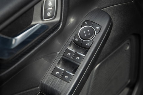 Ford Kuga 2.5 PHEV ST-Line PANORAMADAK / CARPLAY / TREKHAAK / DEALER ONDERHOUDEN / CAMERA