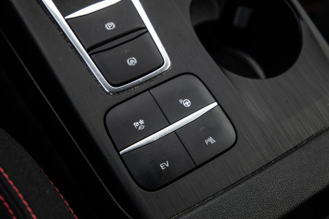 Ford Kuga 2.5 PHEV ST-Line PANORAMADAK / CARPLAY / TREKHAAK / DEALER ONDERHOUDEN / CAMERA