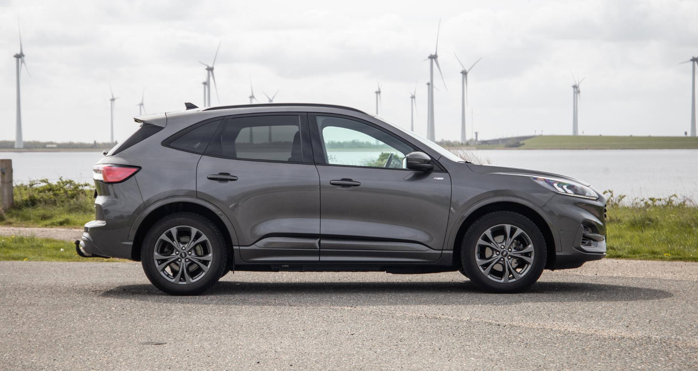 Ford Kuga 2.5 PHEV ST-Line PANORAMADAK / CARPLAY / TREKHAAK / DEALER ONDERHOUDEN / CAMERA