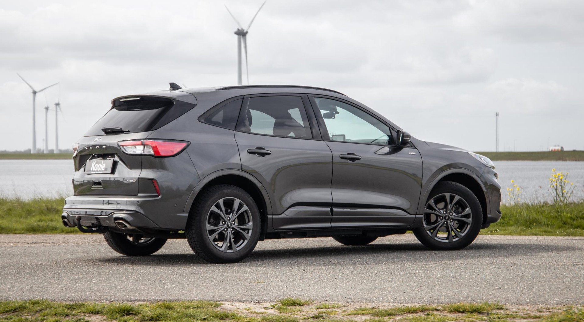 Ford Kuga 2.5 PHEV ST-Line PANORAMADAK / CARPLAY / TREKHAAK / DEALER ONDERHOUDEN / CAMERA