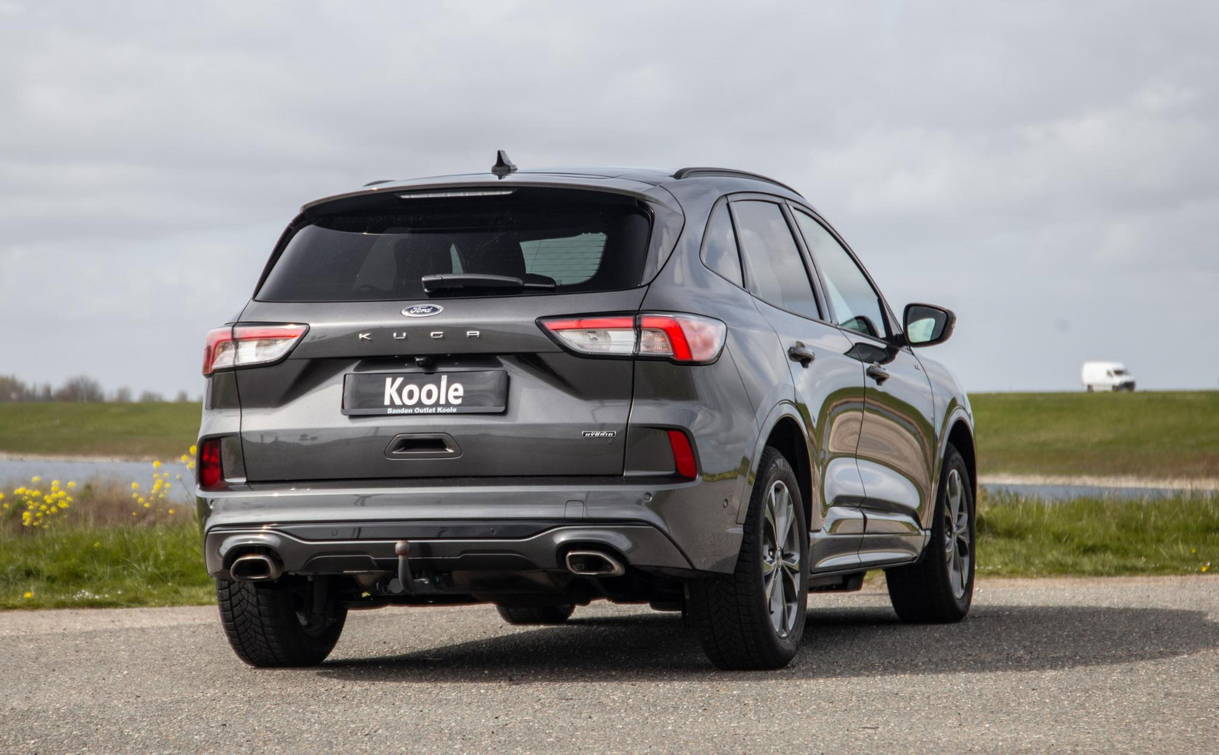 Ford Kuga 2.5 PHEV ST-Line PANORAMADAK / CARPLAY / TREKHAAK / DEALER ONDERHOUDEN / CAMERA