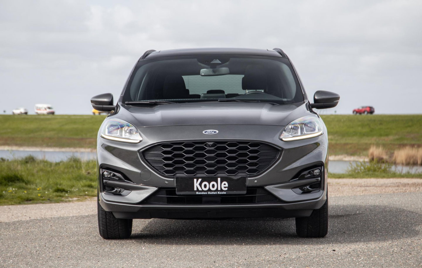 Ford Kuga 2.5 PHEV ST-Line PANORAMADAK / CARPLAY / TREKHAAK / DEALER ONDERHOUDEN / CAMERA