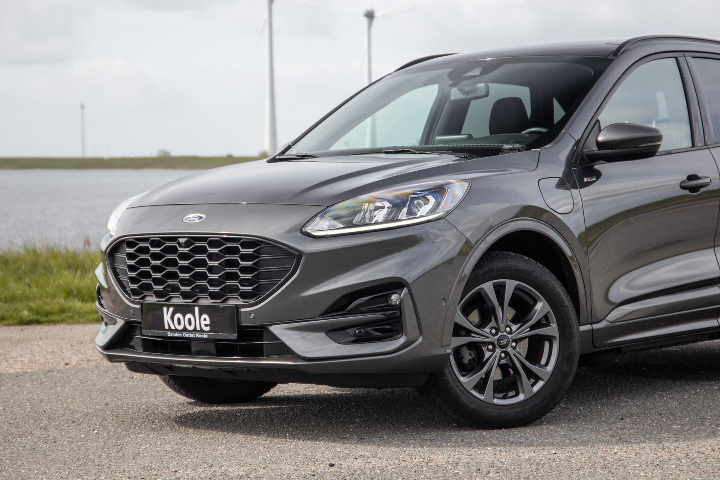 Ford Kuga 2.5 PHEV ST-Line PANORAMADAK / CARPLAY / TREKHAAK / DEALER ONDERHOUDEN / CAMERA