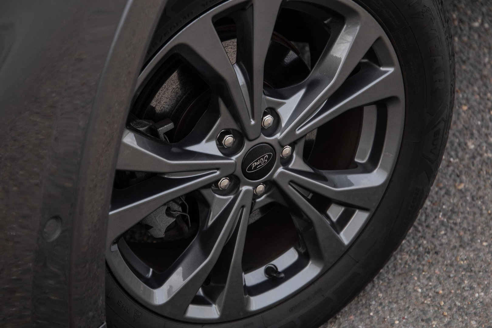 Ford Kuga 2.5 PHEV ST-Line PANORAMADAK / CARPLAY / TREKHAAK / DEALER ONDERHOUDEN / CAMERA