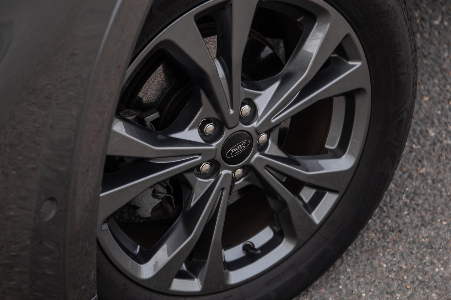 Ford Kuga 2.5 PHEV ST-Line PANORAMADAK / CARPLAY / TREKHAAK / DEALER ONDERHOUDEN / CAMERA