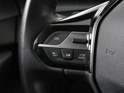 Peugeot 308 1.6 HYbrid 180 Allure Pack Business | SOH 93,8% | Trekhaak | Adaptive cruise | Half leder | Camera | Carplay | Navigatie | Keyless | Full LED | Parkeerhulp | Climate control | PHEV | Plug In