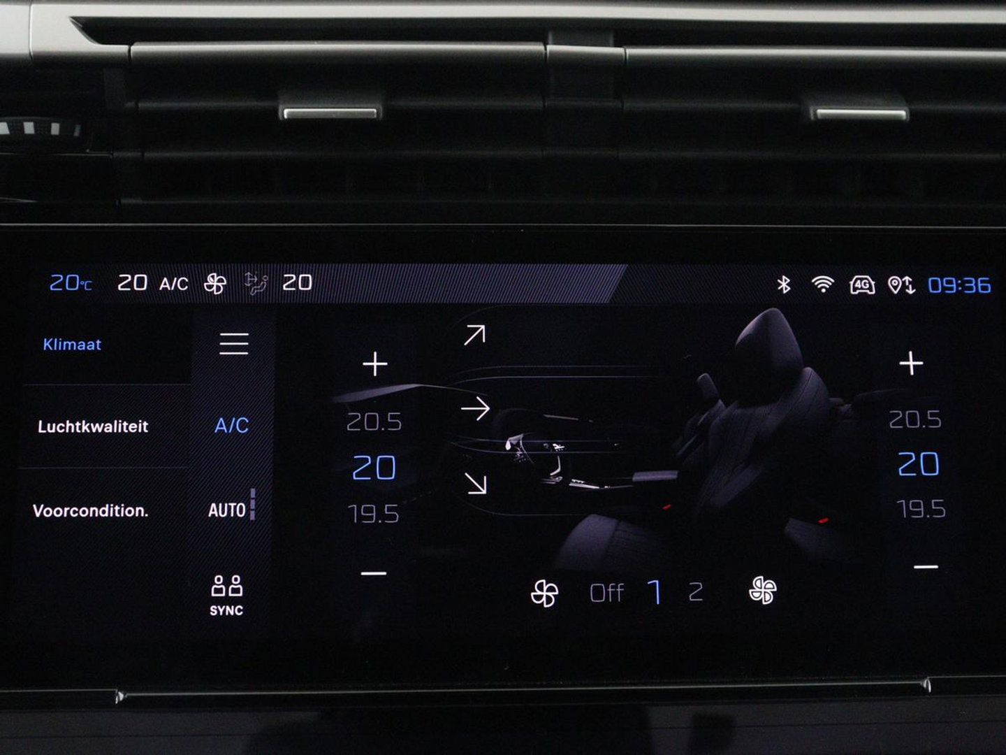 Peugeot 308 1.6 HYbrid 180 Allure Pack Business | SOH 93,8% | Trekhaak | Adaptive cruise | Half leder | Camera | Carplay | Navigatie | Keyless | Full LED | Parkeerhulp | Climate control | PHEV | Plug In