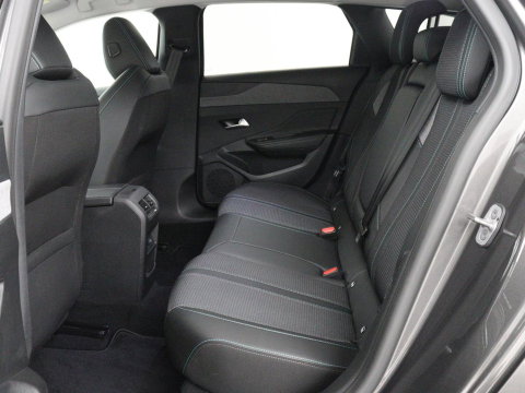 Peugeot 308 1.6 HYbrid 180 Allure Pack Business | SOH 93,8% | Trekhaak | Adaptive cruise | Half leder | Camera | Carplay | Navigatie | Keyless | Full LED | Parkeerhulp | Climate control | PHEV | Plug In