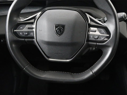 Peugeot 308 1.6 HYbrid 180 Allure Pack Business | SOH 93,8% | Trekhaak | Adaptive cruise | Half leder | Camera | Carplay | Navigatie | Keyless | Full LED | Parkeerhulp | Climate control | PHEV | Plug In