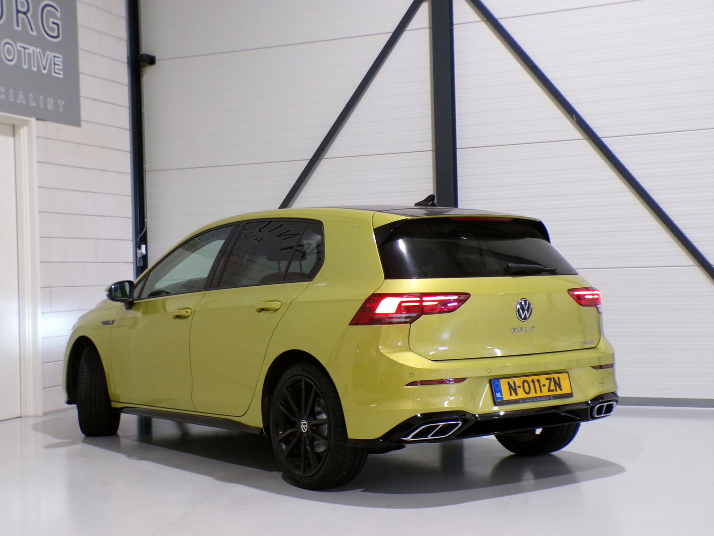 Volkswagen Golf 1.5 TSI 150PK Highline Business R "Automaat" R-Line Carplay Adaptive-cruise Blind-spot Keyless Pakeersensoren