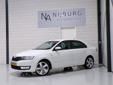 Škoda Rapid 1.2 TSI Elegance Businessline "Origineel NL!" Trekhaak Apple-carplay Android-auto Parkeersensoren RS-Stoelen Garantie