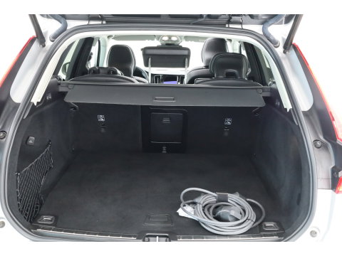Volvo XC60 2.0 T6 Plug-in hybrid AWD Plus Bright | SOH 99.5 % | Long Range | Leer | ACC | Stoel + stuurverw. | 20 inch | camera |