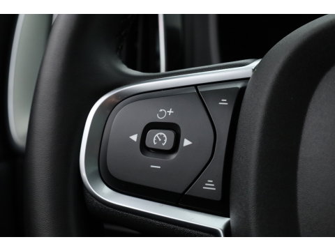 Volvo XC60 2.0 T6 Plug-in hybrid AWD Plus Bright | SOH 99.5 % | Long Range | Leer | ACC | Stoel + stuurverw. | 20 inch | camera |