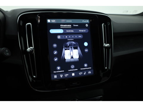 Volvo XC40 Recharge Core 70 kWh | SOH 94% | Warmte pomp | Camera | Stoel + Stuurverw. | Google |