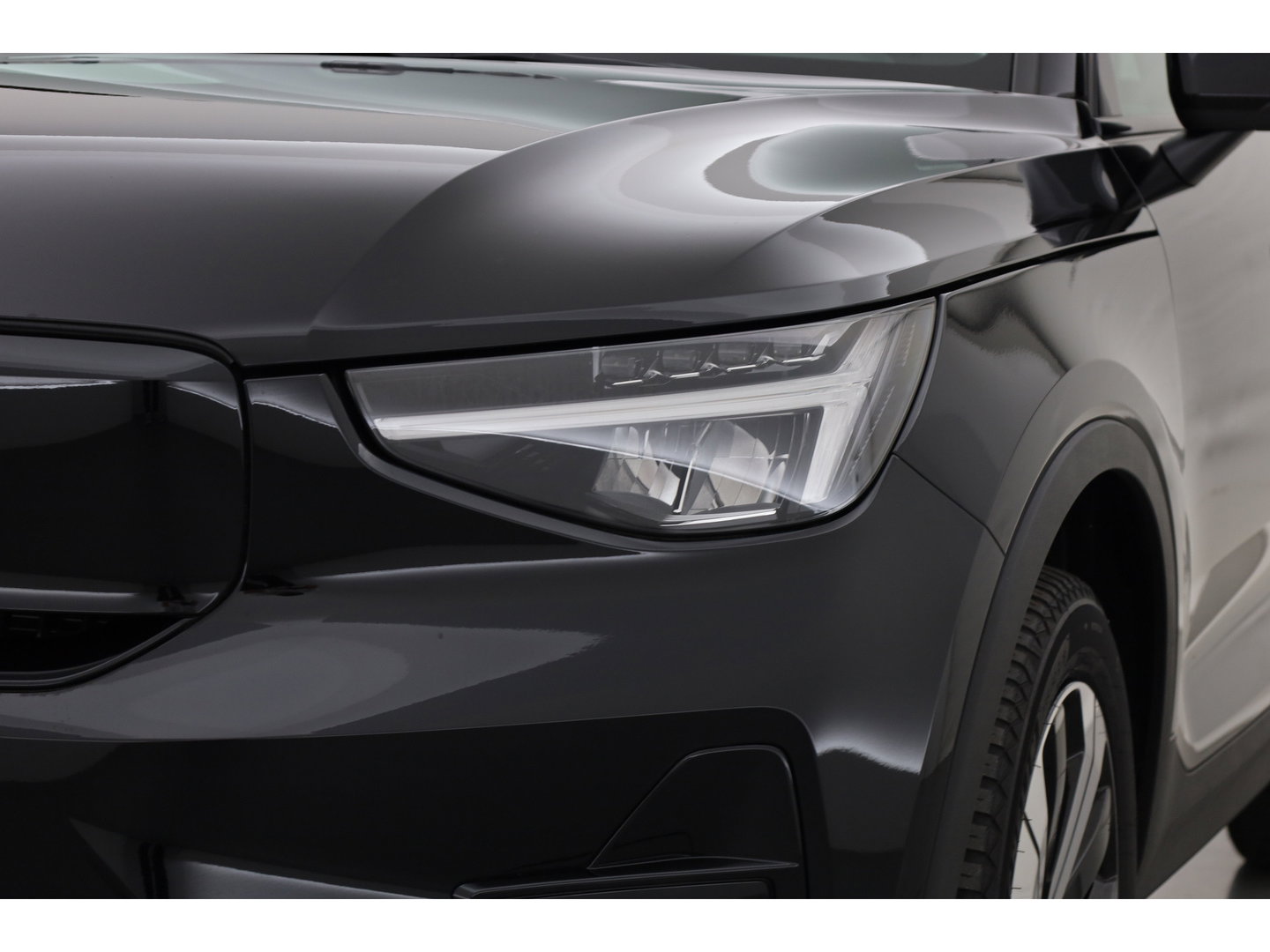 Volvo XC40 Recharge Core 70 kWh | SOH 94% | Warmte pomp | Camera | Stoel + Stuurverw. | Google |