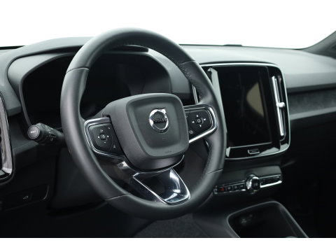 Volvo XC40 Recharge Core 70 kWh | SOH 94% | Warmte pomp | Camera | Stoel + Stuurverw. | Google |