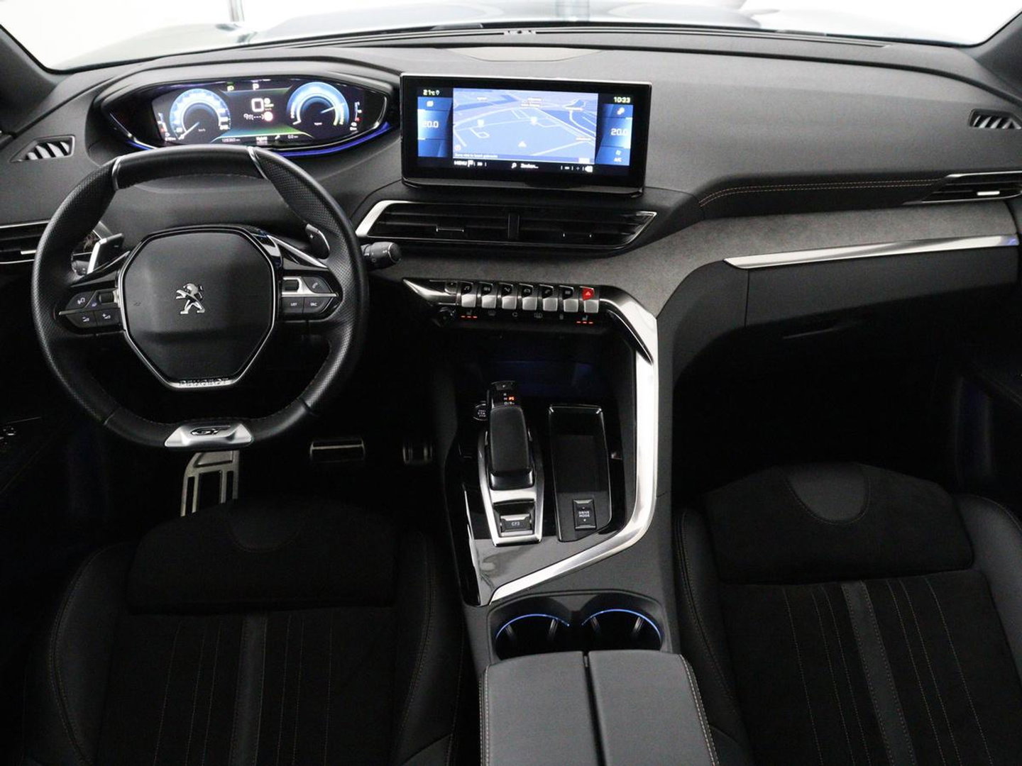 Peugeot 3008 1.6 HYbrid 225 GT Pack Business | SOH 92,5% | Stoelverwarming | Focal Sound | Adaptive cruise | 360 Camera | Alcantara | Carplay | Massage | Memory | Navigatie | Park Assist | PHEV | Plug In