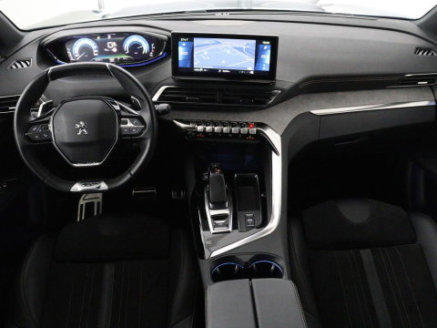 Peugeot 3008 1.6 HYbrid 225 GT Pack Business | SOH 92,5% | Stoelverwarming | Focal Sound | Adaptive cruise | 360 Camera | Alcantara | Carplay | Massage | Memory | Navigatie | Park Assist | PHEV | Plug In