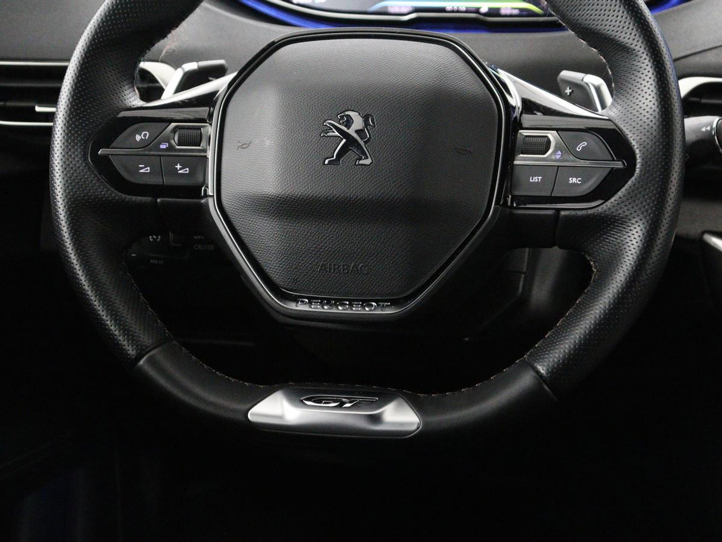 Peugeot 3008 1.6 HYbrid 225 GT Pack Business | SOH 92,5% | Stoelverwarming | Focal Sound | Adaptive cruise | 360 Camera | Alcantara | Carplay | Massage | Memory | Navigatie | Park Assist | PHEV | Plug In