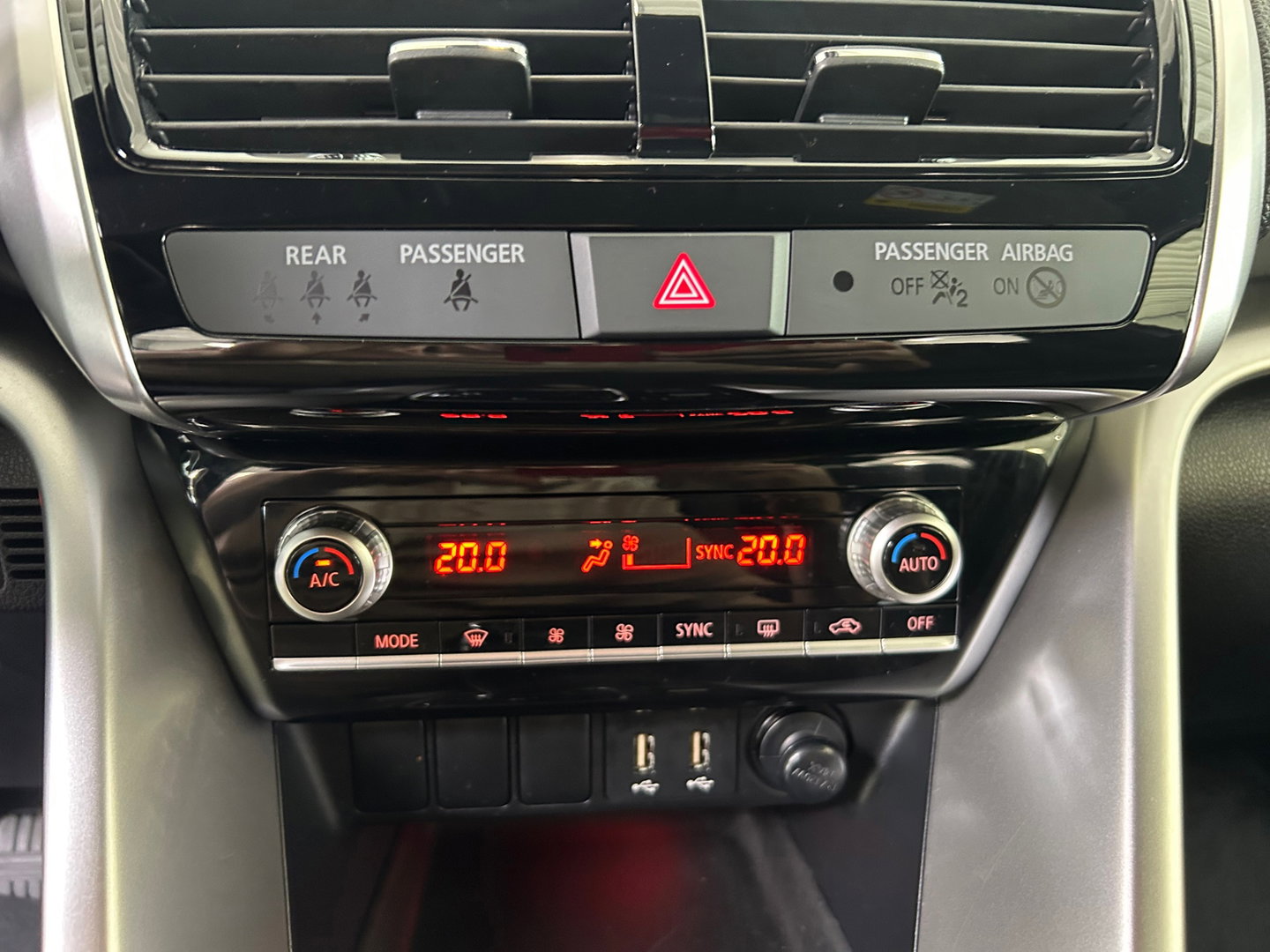 Mitsubishi Eclipse Cross 2.4 PHEV Intense+ AUTOMAAT|CRUISE|NAVI|APPLECARPLAY|CAMERA