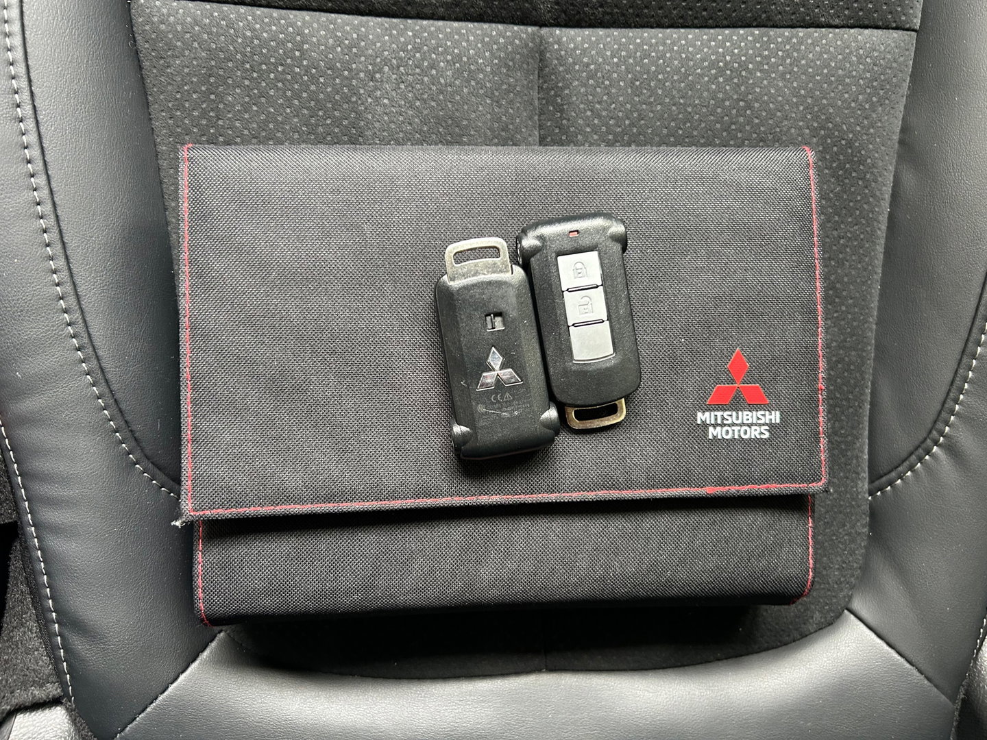Mitsubishi Eclipse Cross 2.4 PHEV Intense+ AUTOMAAT|CRUISE|NAVI|APPLECARPLAY|CAMERA