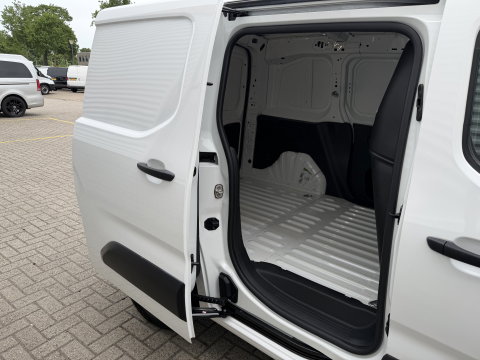 Peugeot Partner 1.5 BlueHDI Premium / euro 6 / bpm vrij / vaste prijs rijklaar € 10.950 ex btw / lease vanaf € 185 / airco / cruise / apple carplay / android auto