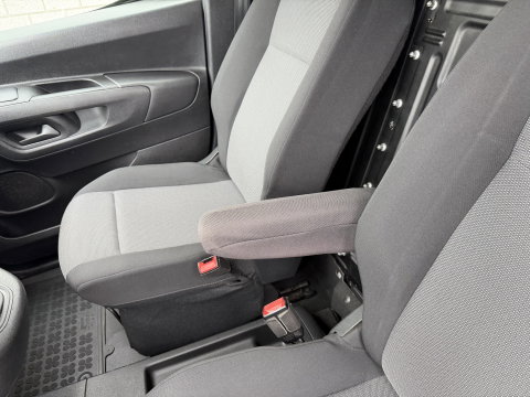 Peugeot Partner 1.5 BlueHDI Premium / euro 6 / bpm vrij / vaste prijs rijklaar € 10.950 ex btw / lease vanaf € 185 / airco / cruise / apple carplay / android auto