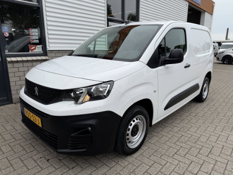 Peugeot Partner 1.5 BlueHDI Premium / euro 6 / bpm vrij / vaste prijs rijklaar € 10.950 ex btw / lease vanaf € 185 / airco / cruise / apple carplay / android auto