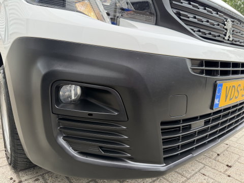 Peugeot Partner 1.5 BlueHDI Premium / euro 6 / bpm vrij / vaste prijs rijklaar € 10.950 ex btw / lease vanaf € 185 / airco / cruise / apple carplay / android auto