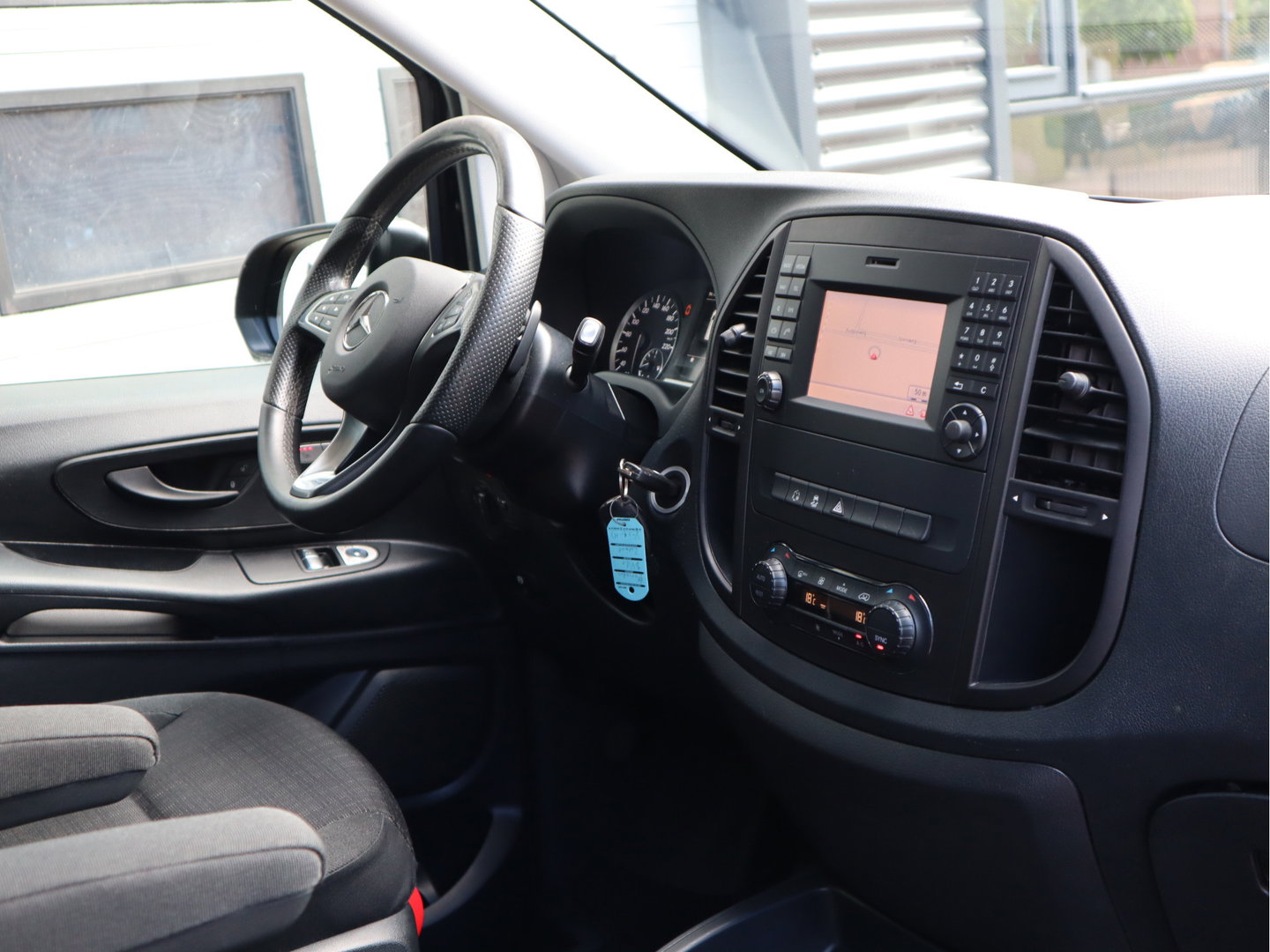 Mercedes-Benz Vito 114 CDI Euro 6 Automaat DC 5 Pers. - MARGE - Lang L2 - Trekhaak